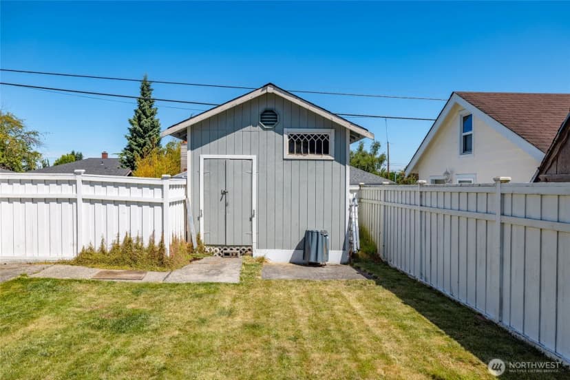 Property photo for 1506 12th Street, Anacortes photo 29