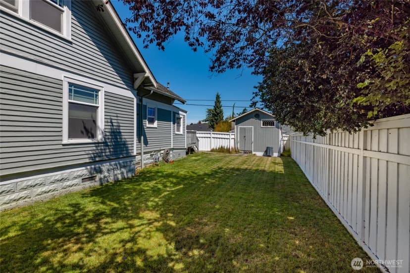 Property photo for 1506 12th Street, Anacortes photo 25