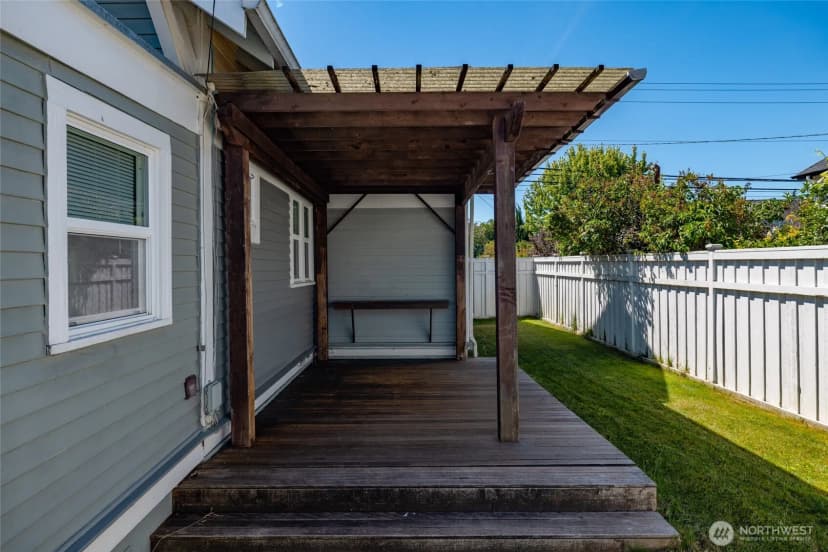 Property photo for 1506 12th Street, Anacortes photo 21