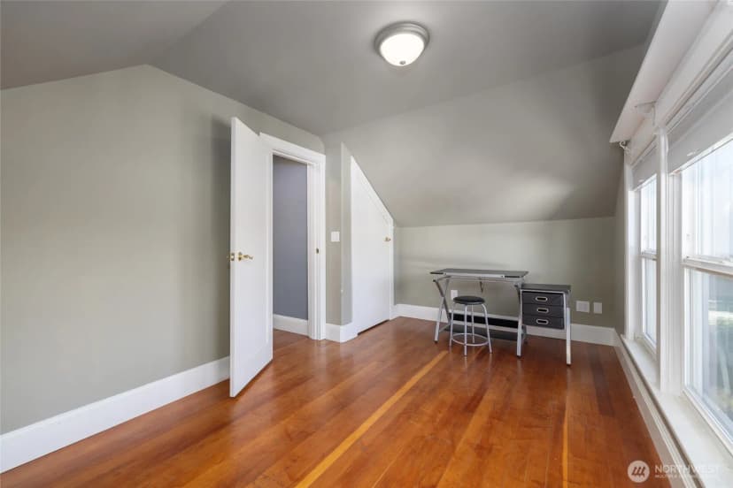 Property photo for 1506 12th Street, Anacortes photo 16