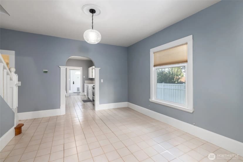 Property photo for 1506 12th Street, Anacortes photo 10