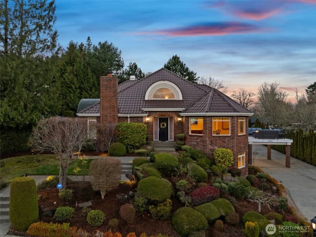 Property photo for 19301 4th Place Sw, Normandy Park