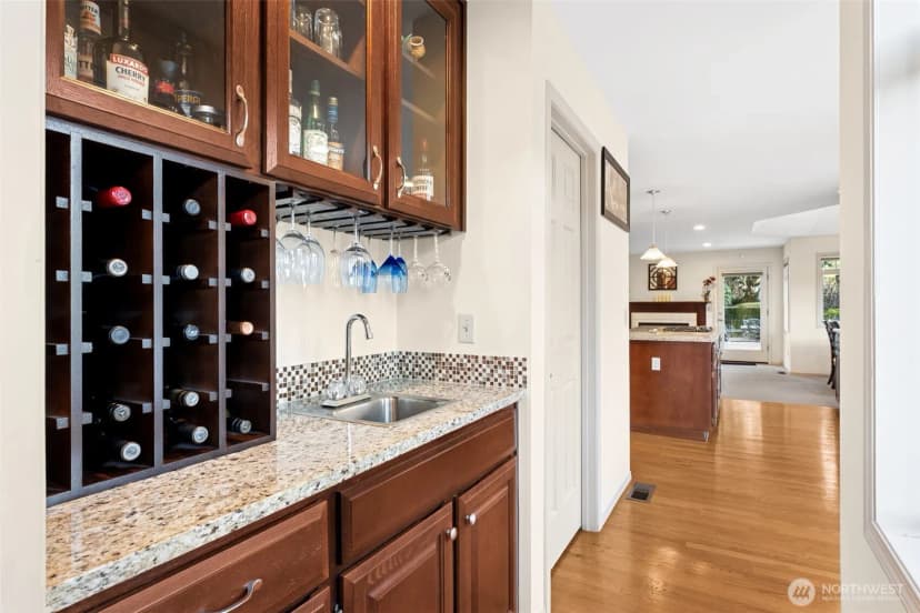 Property photo for 19301 4th Place Sw, Normandy Park photo 8