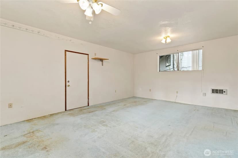 Property photo for 9112 Deers Tongue Circle W, University Place photo 12