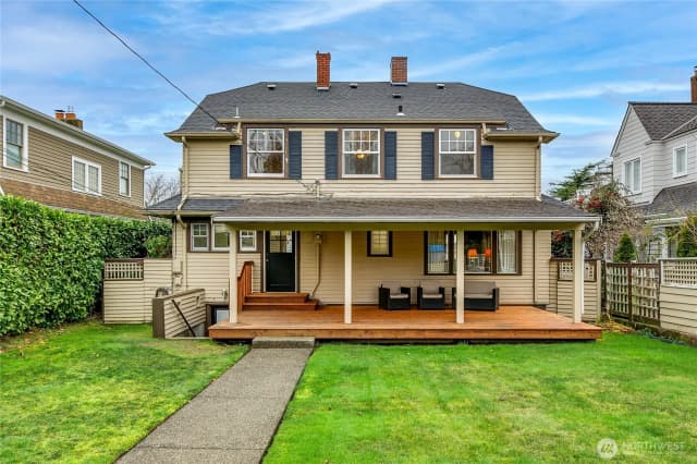 Property photo for 1005 Grand Avenue, Everett photo 3