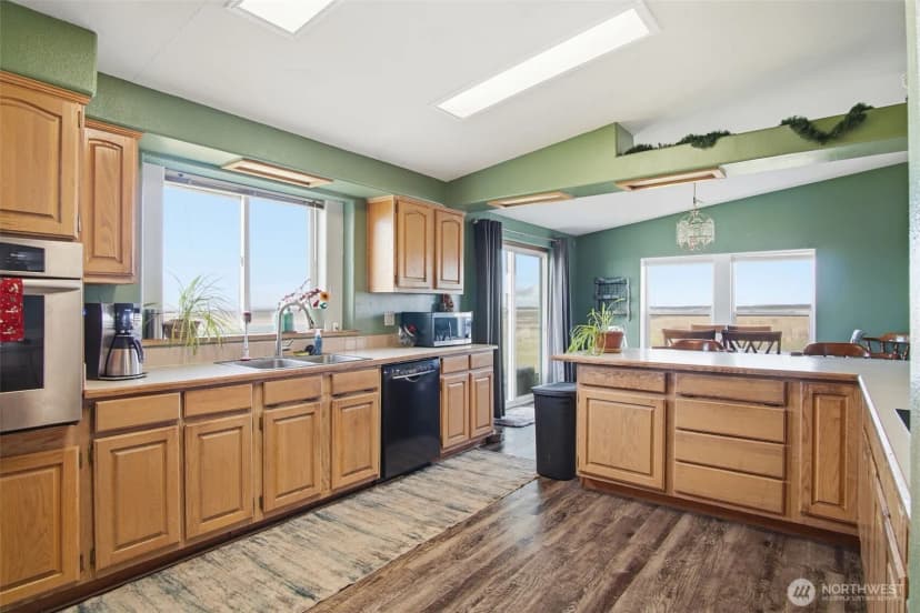 Property photo for 261 Hardy Rd, Lamont photo 6