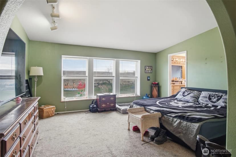Property photo for 261 Hardy Rd, Lamont photo 11