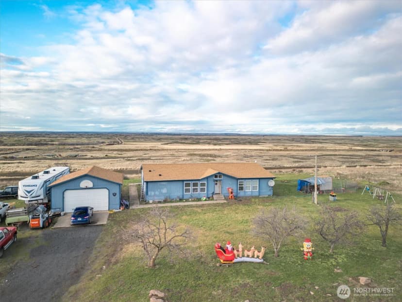 Property photo for 261 Hardy Rd, Lamont photo 31