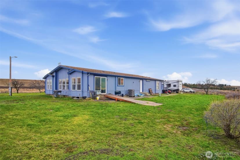 Property photo for 261 Hardy Rd, Lamont photo 30