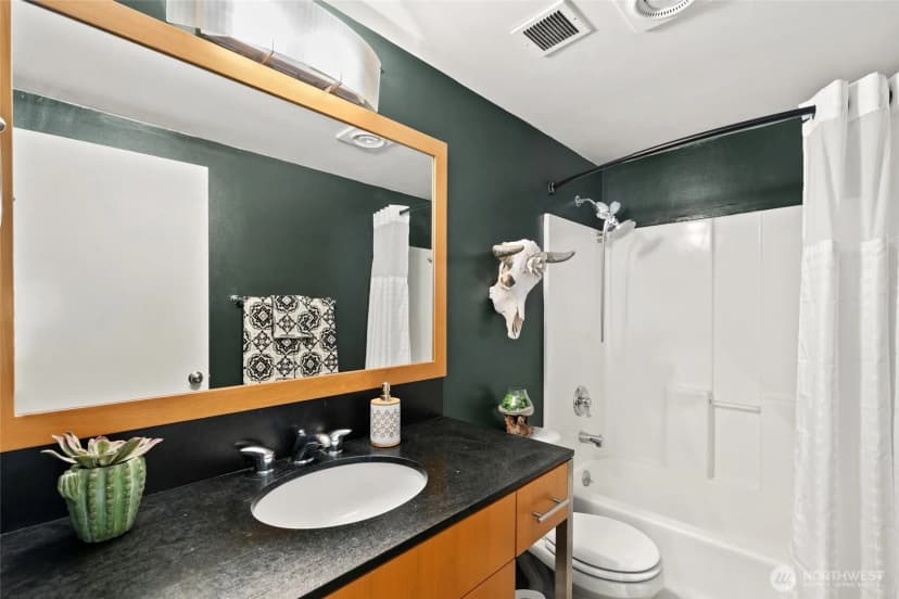 Property photo for 1120 Cliff Avenue ##305, Tacoma photo 21