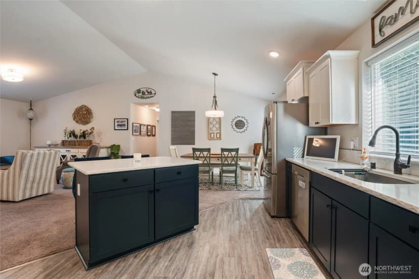 Property photo for 21356 Jefferson Beach Road Ne, Kingston photo 17