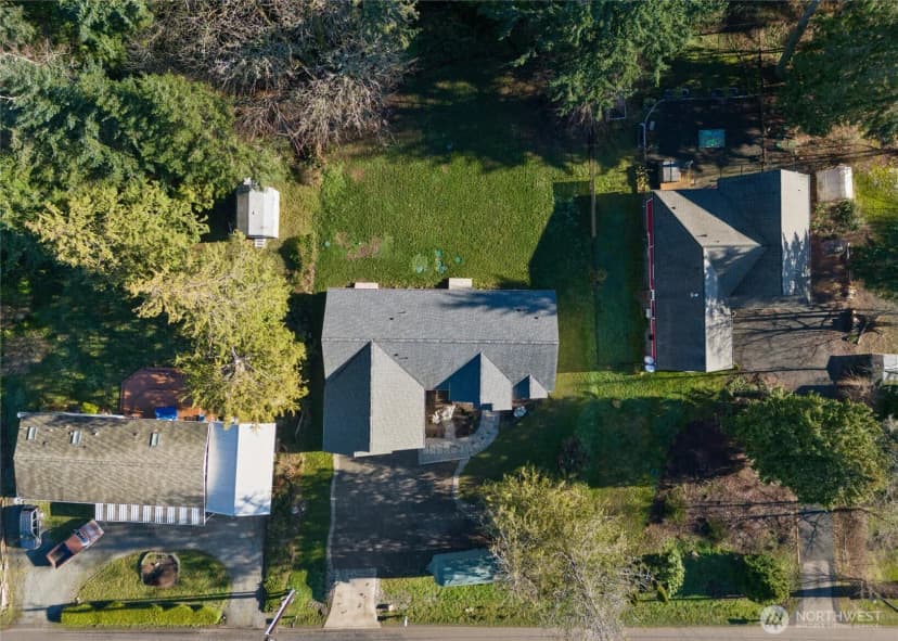 Property photo for 21356 Jefferson Beach Road Ne, Kingston photo 35