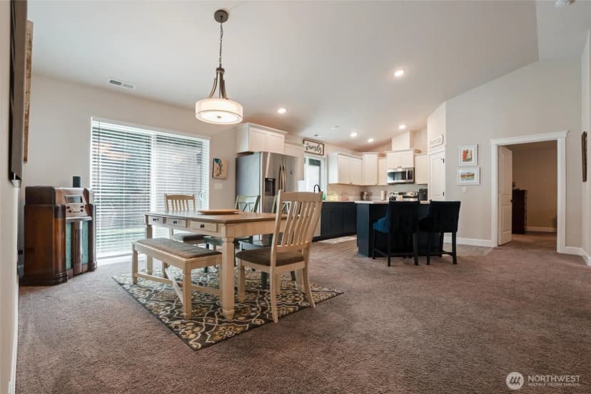 Property photo for 21356 Jefferson Beach Road Ne, Kingston photo 11
