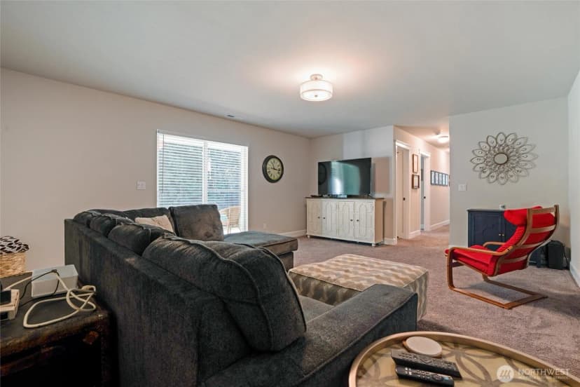 Property photo for 21356 Jefferson Beach Road Ne, Kingston photo 29