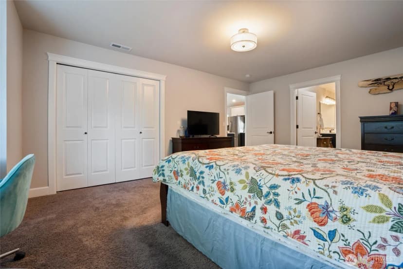 Property photo for 21356 Jefferson Beach Road Ne, Kingston photo 19