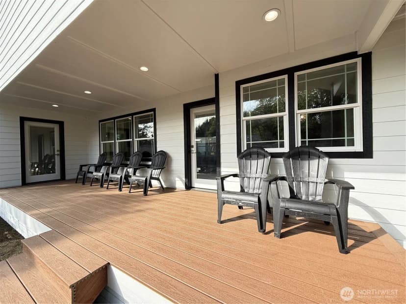 Property photo for 684 Lake Island Avenue Se, Ocean Shores photo 9