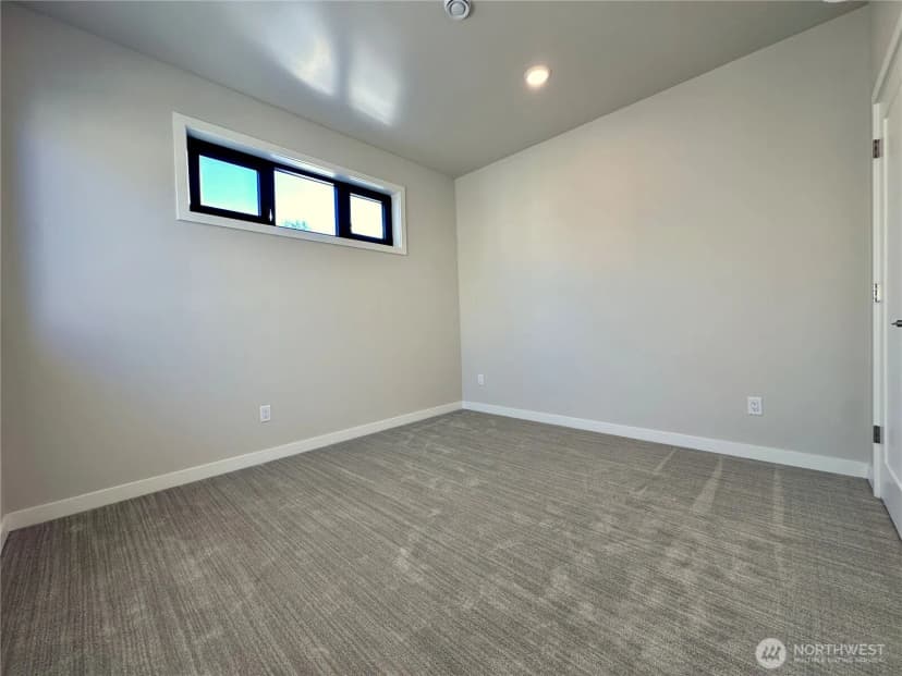 Property photo for 4304 Creston Way, Bellingham photo 25