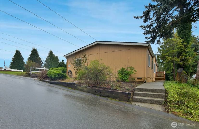 Property photo for 12611 Ne 197th Street, Bothell photo 3
