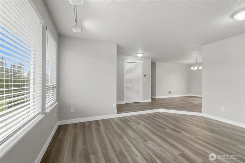Property photo for 328 Cherry Avenue, Sumner photo 5