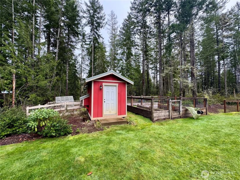 Property photo for 18349 Nw Stavis Bay Road, Seabeck photo 11