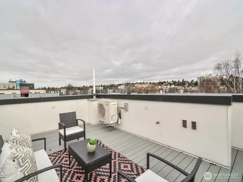 Property photo for 6539 4th Avenue Ne, Seattle photo 18