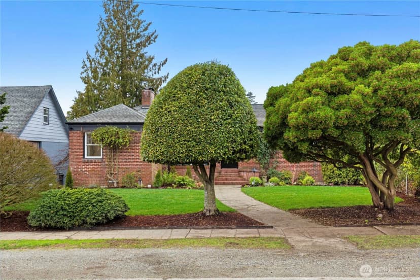 Property photo for 12021 1st Avenue Nw, Seattle photo 29