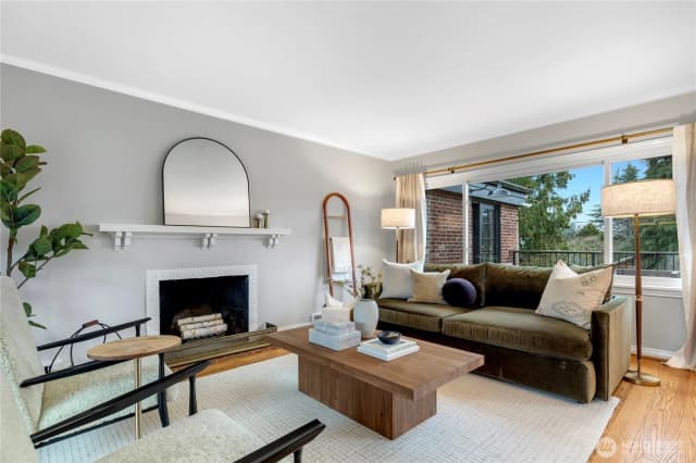 Property photo for 12021 1st Avenue Nw, Seattle photo 5