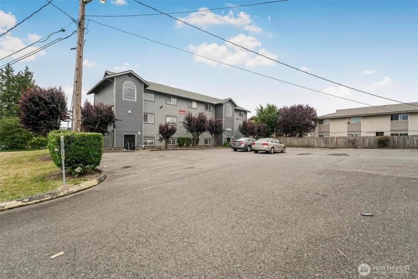 Property photo for 7603 Pacific Avenue, Tacoma photo 9