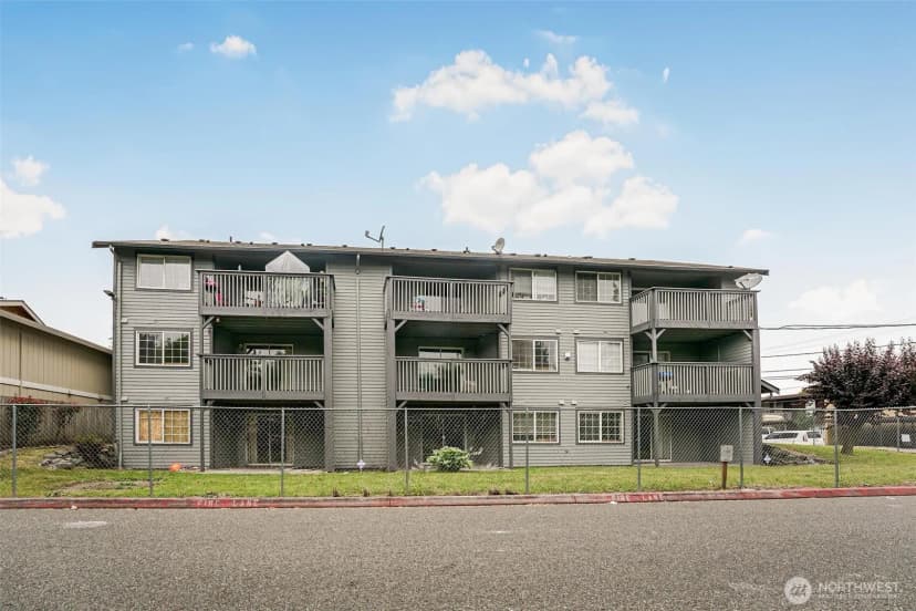 Property photo for 7603 Pacific Avenue, Tacoma photo 17