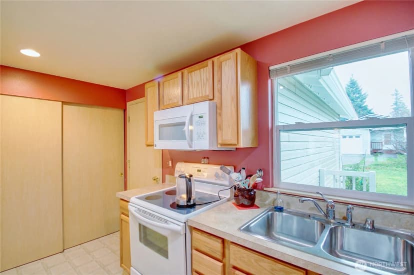 Property photo for 821 Park Cottage Place, Sedro Woolley photo 13