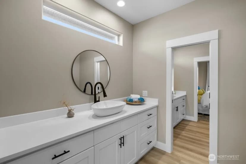 Property photo for 419 Edgewater Way Sw, Mattawa photo 31