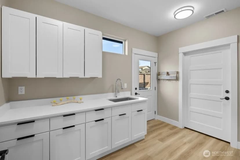 Property photo for 419 Edgewater Way Sw, Mattawa photo 34
