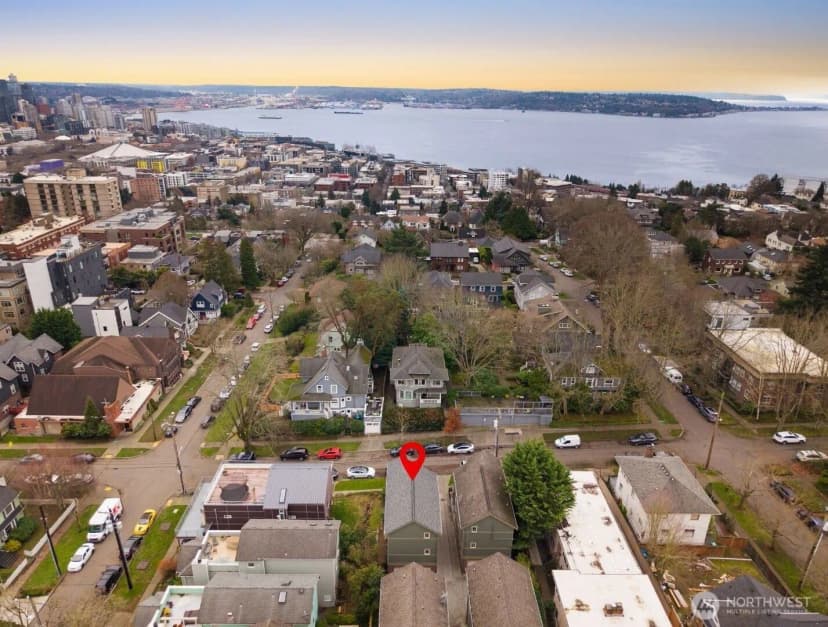 Property photo for 310 W Lee Street, Seattle photo 32