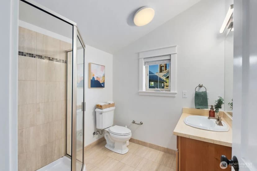 Property photo for 310 W Lee Street, Seattle photo 21