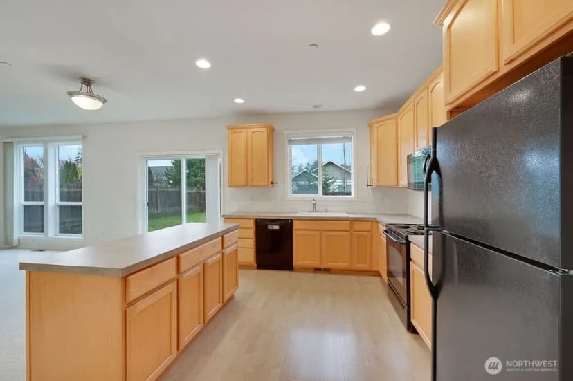 Property photo for 822 Madeline Street, Port Angeles photo 12