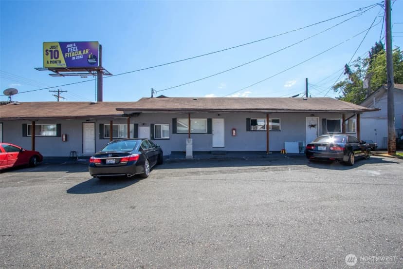 Property photo for 9618 Pacific Avenue, Tacoma photo 13