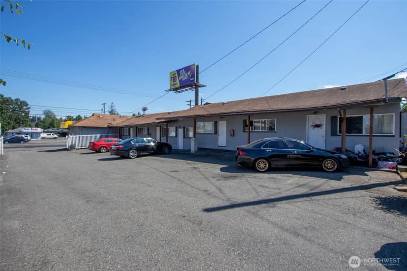 Property photo for 9618 Pacific Avenue, Tacoma photo 9