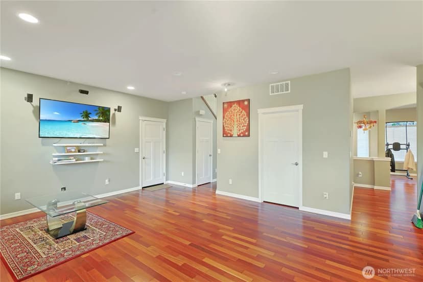 Property photo for 11107 Se 162nd Street #b, Renton photo 4
