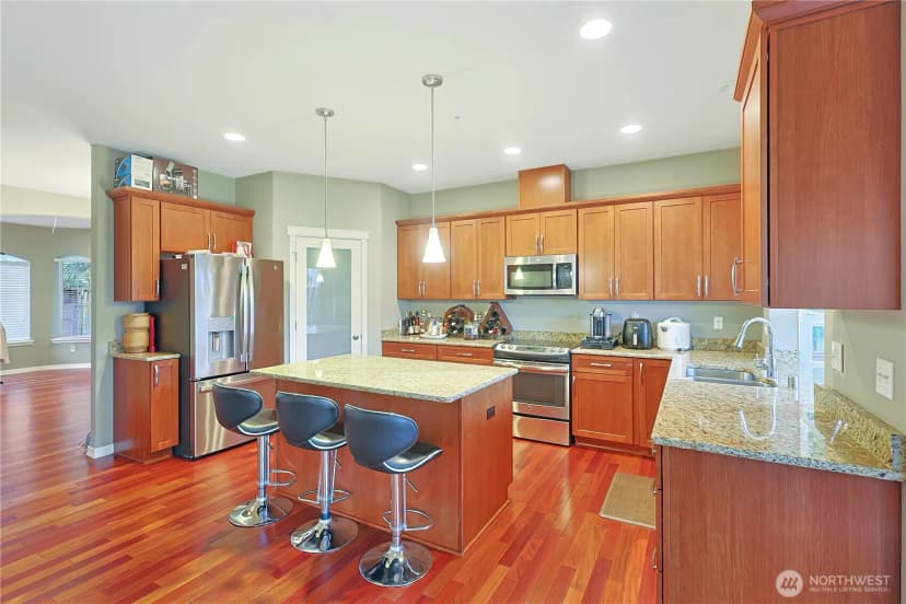 Property photo for 11107 Se 162nd Street #b, Renton photo 7