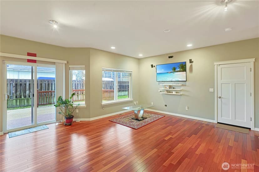 Property photo for 11107 Se 162nd Street #b, Renton photo 5
