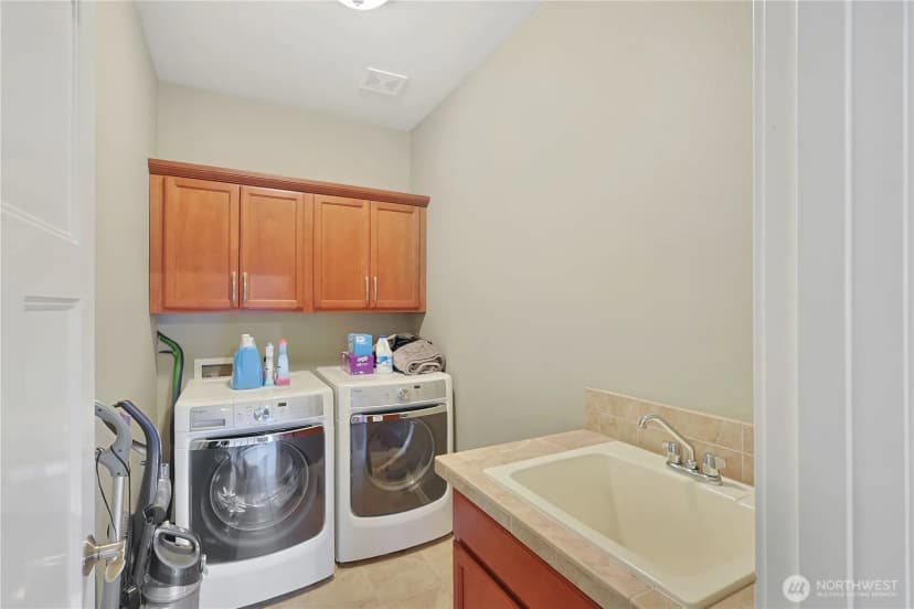 Property photo for 11107 Se 162nd Street #b, Renton photo 13