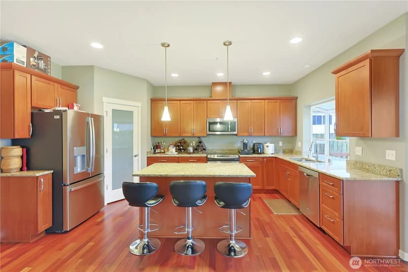 Property photo for 11107 Se 162nd Street #b, Renton photo 8