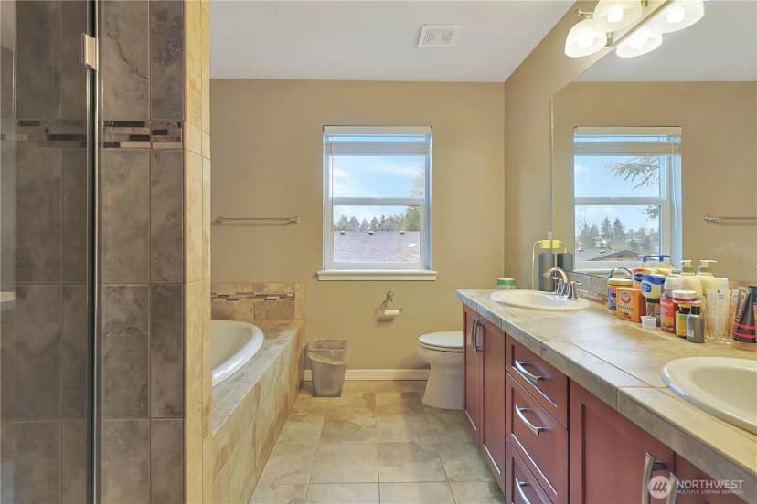 Property photo for 11107 Se 162nd Street #b, Renton photo 9