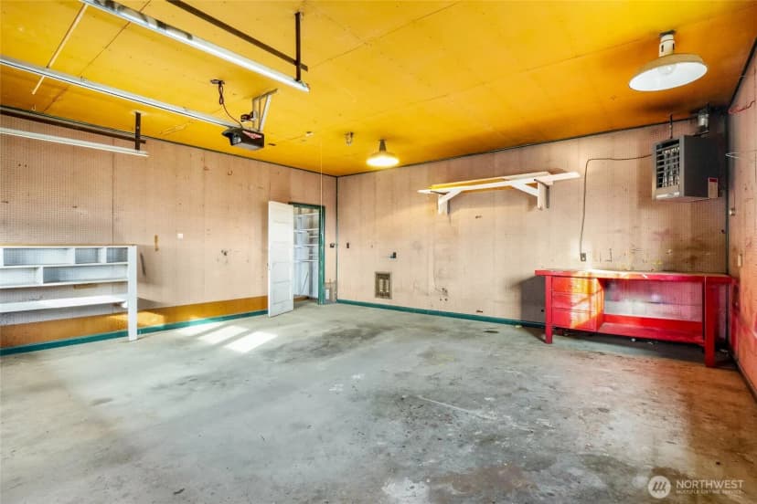 Property photo for 319 E 3rd Street, Lind photo 33