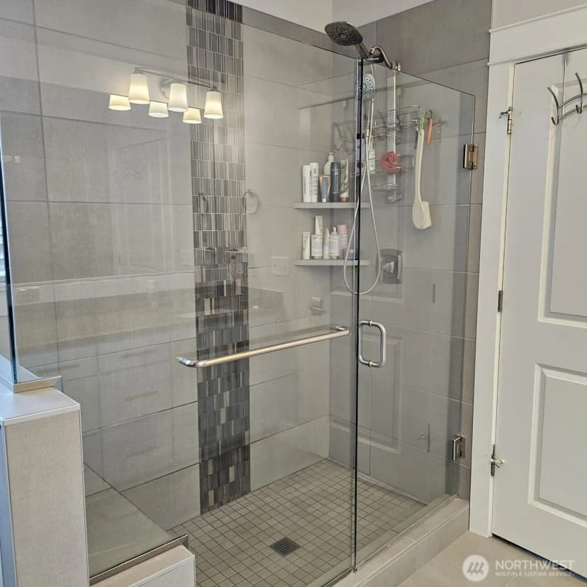 Property photo for 9527 Bowthorpe Street Se, Olympia photo 27