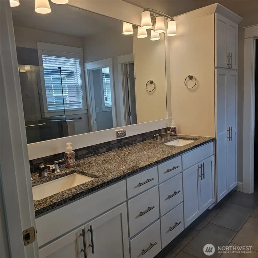 Property photo for 9527 Bowthorpe Street Se, Olympia photo 22