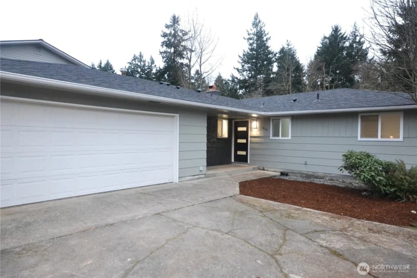 Property photo for 1410 Beech Avenue, Steilacoom