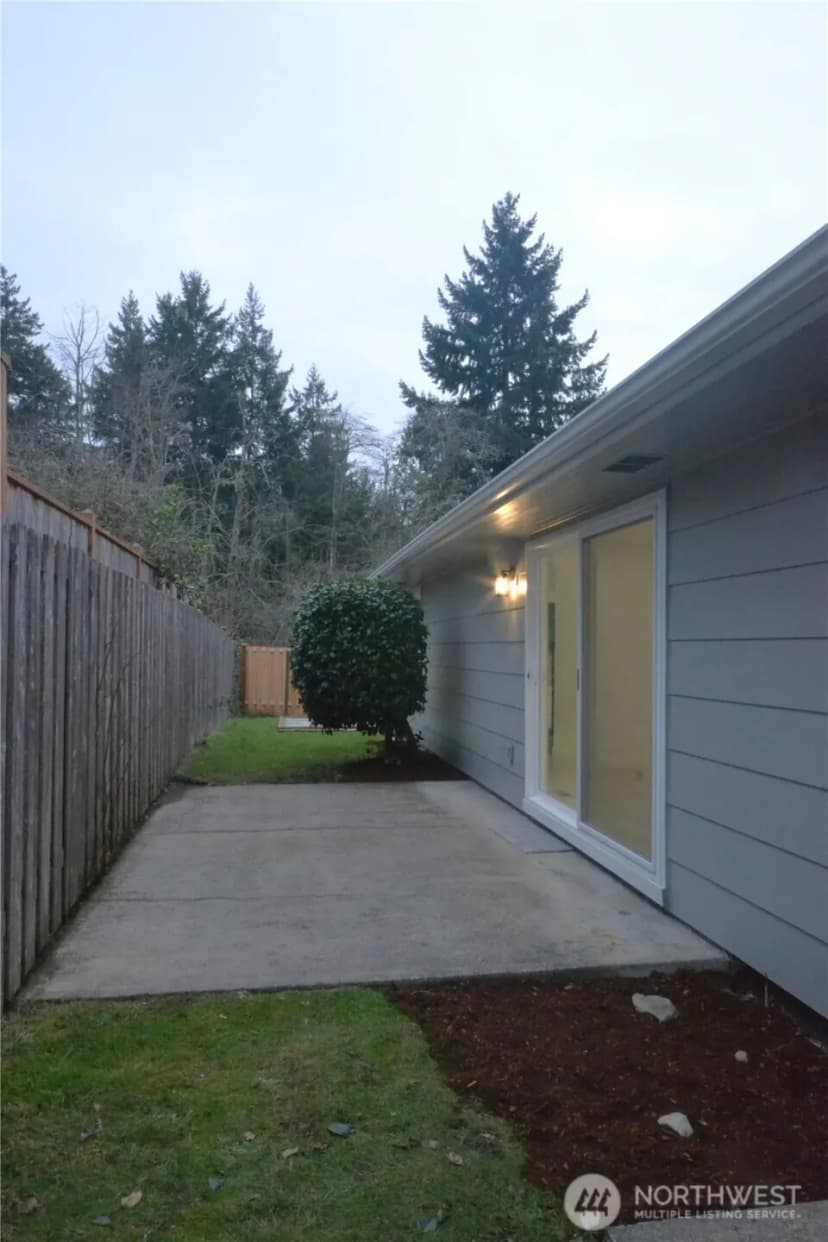 Property photo for 1410 Beech Avenue, Steilacoom photo 11