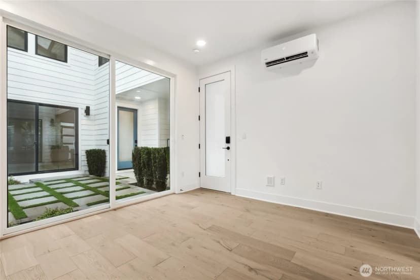 Property photo for 13806 Se 85th Street, Newcastle photo 5