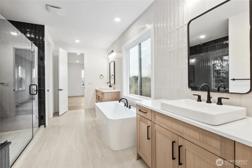 Property photo for 13806 Se 85th Street, Newcastle photo 32